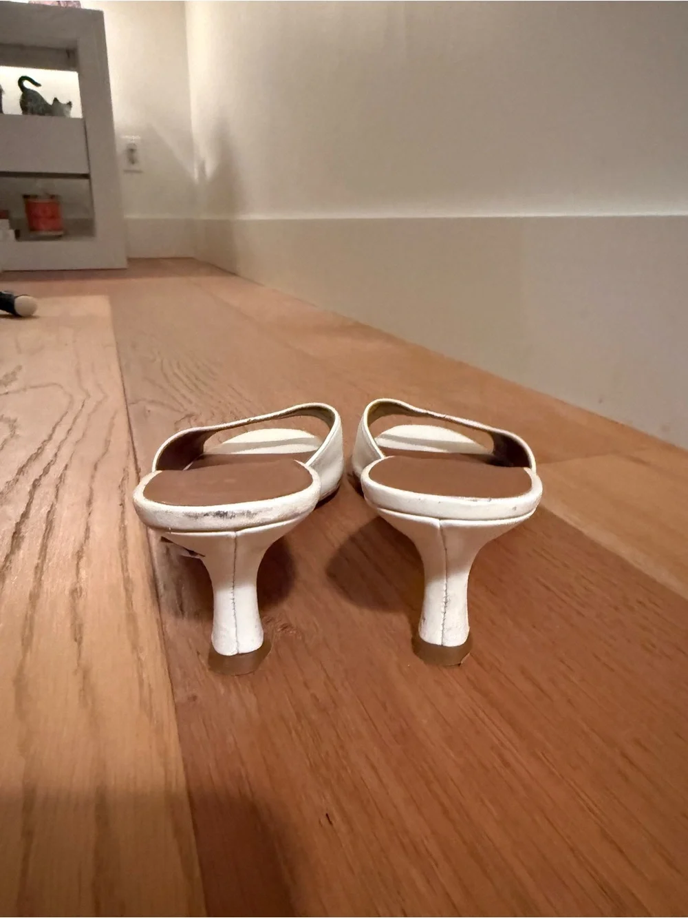 Staud Women’s White Open-Toe Slide Mules - Picture 3 of 6